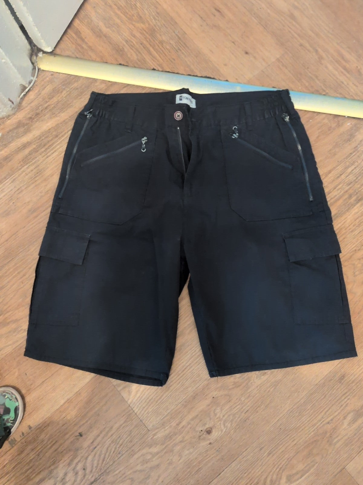 Tom Franks Large Dark Navy Cargo Shorts