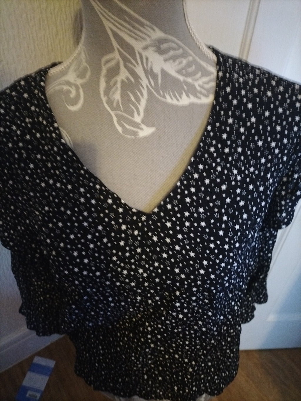 Ladies Warehouse Size 12 Black With White Starts Long Sleeve Blouse