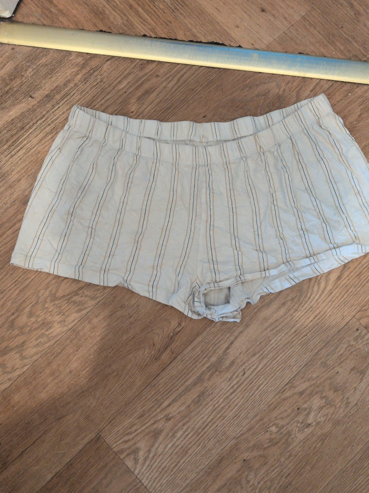 Primark 14-16 White Stripe Elasticated Pyjama Sleep Shorts