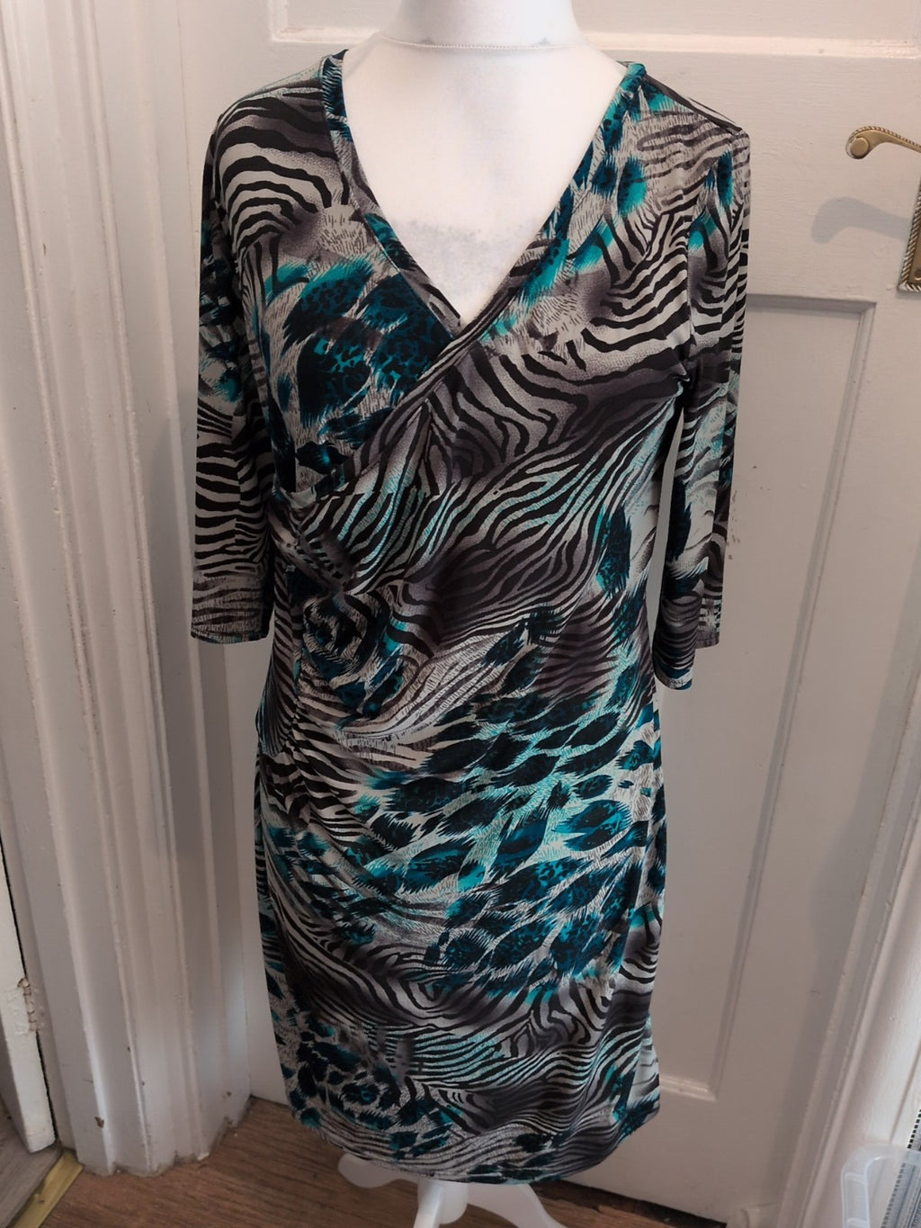Monacco 16 Teal Grey Black White Half Sleeve Dress