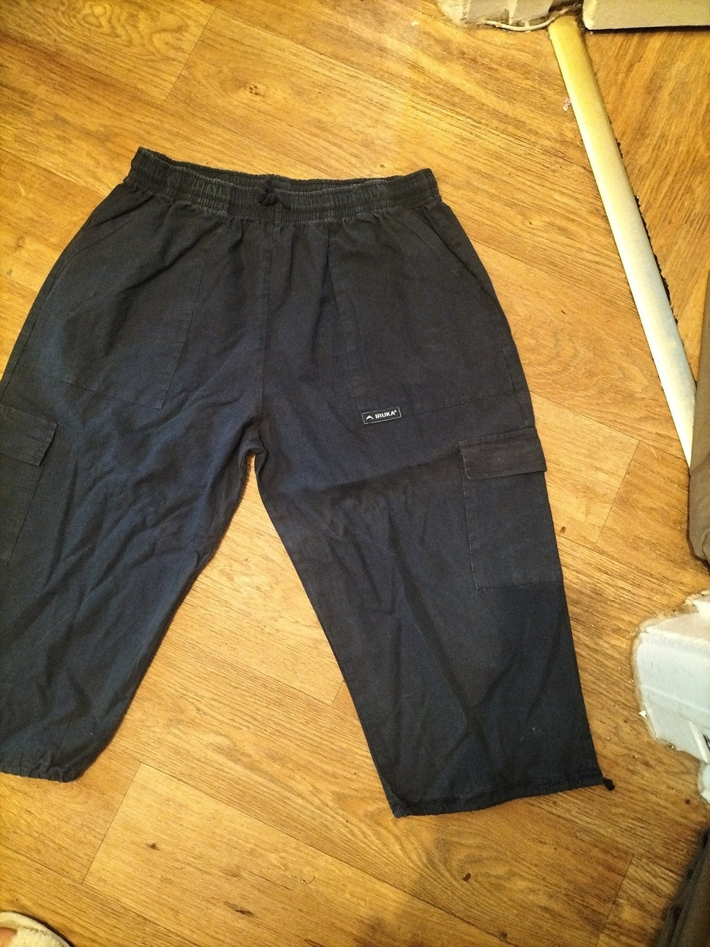 Mens Iruka Size XL Navy Elasticated Cropped Trousers