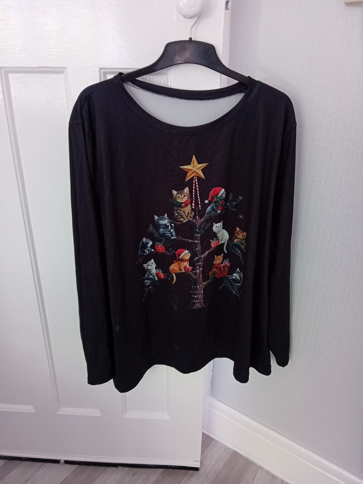 Ladies 4XL Christmas Top With Cats Emery Rose Free Delivery