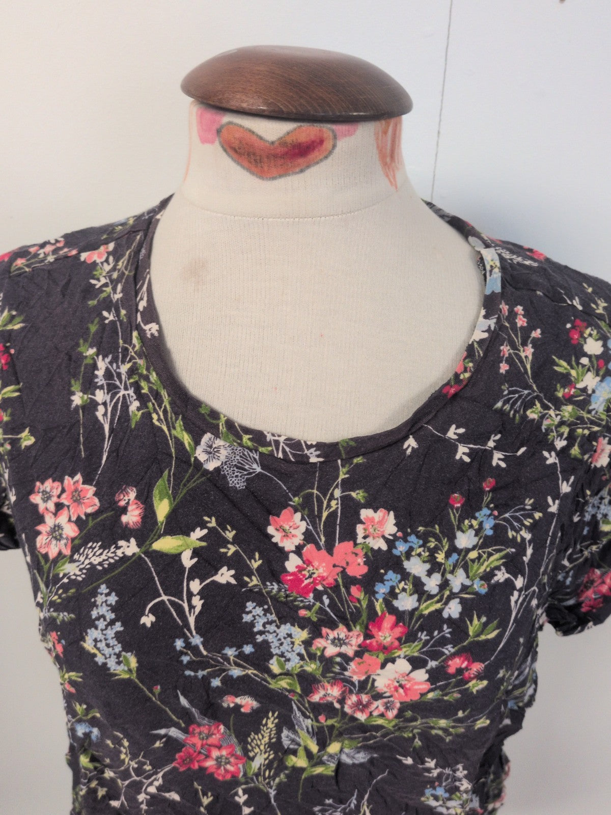 Ladies Marks And Spencer Size 18 Navy Flower Short Sleeve T-shirt