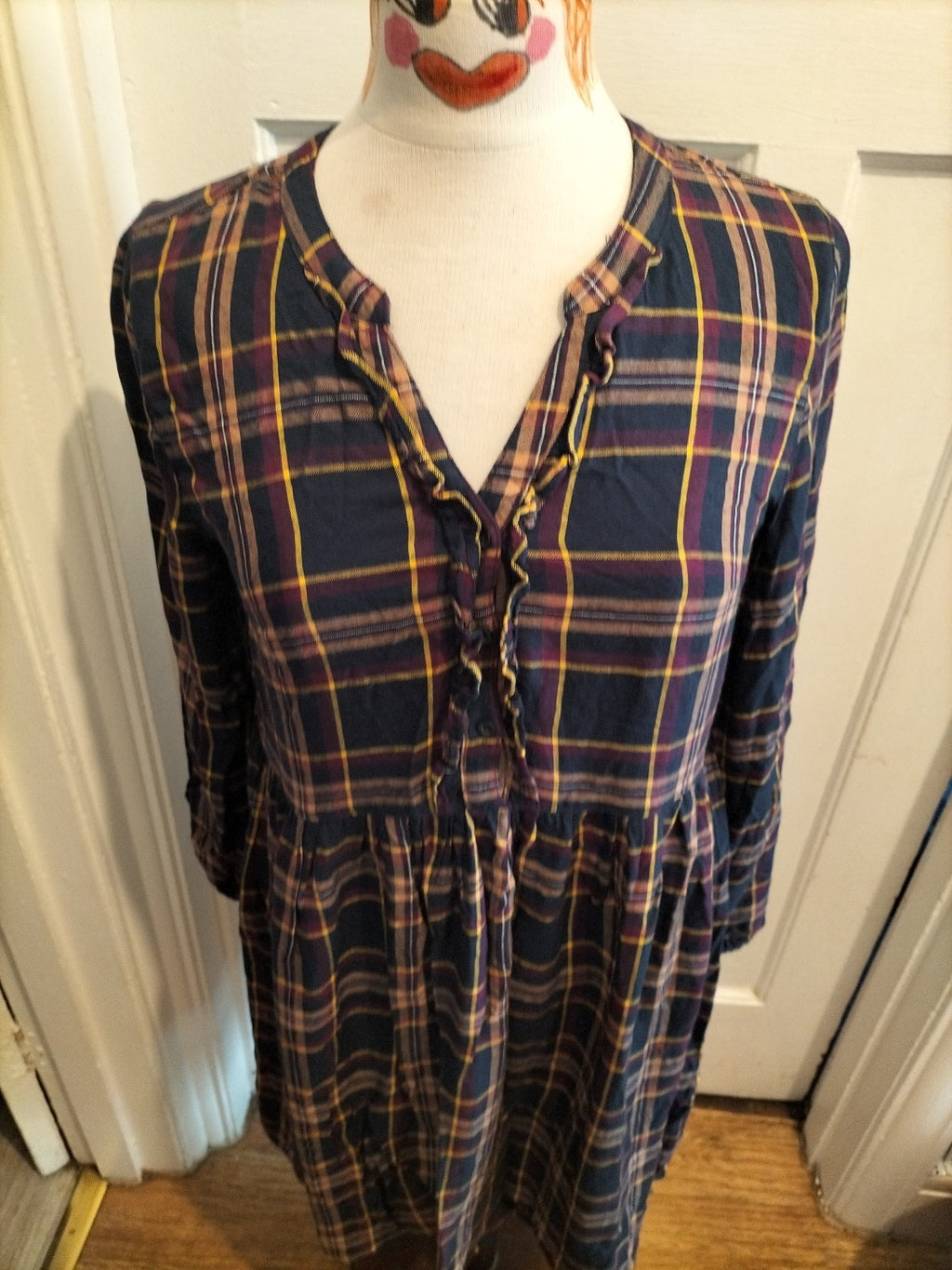 Ladies Beloved Size 10 Navy Check Long Sleeved Dress