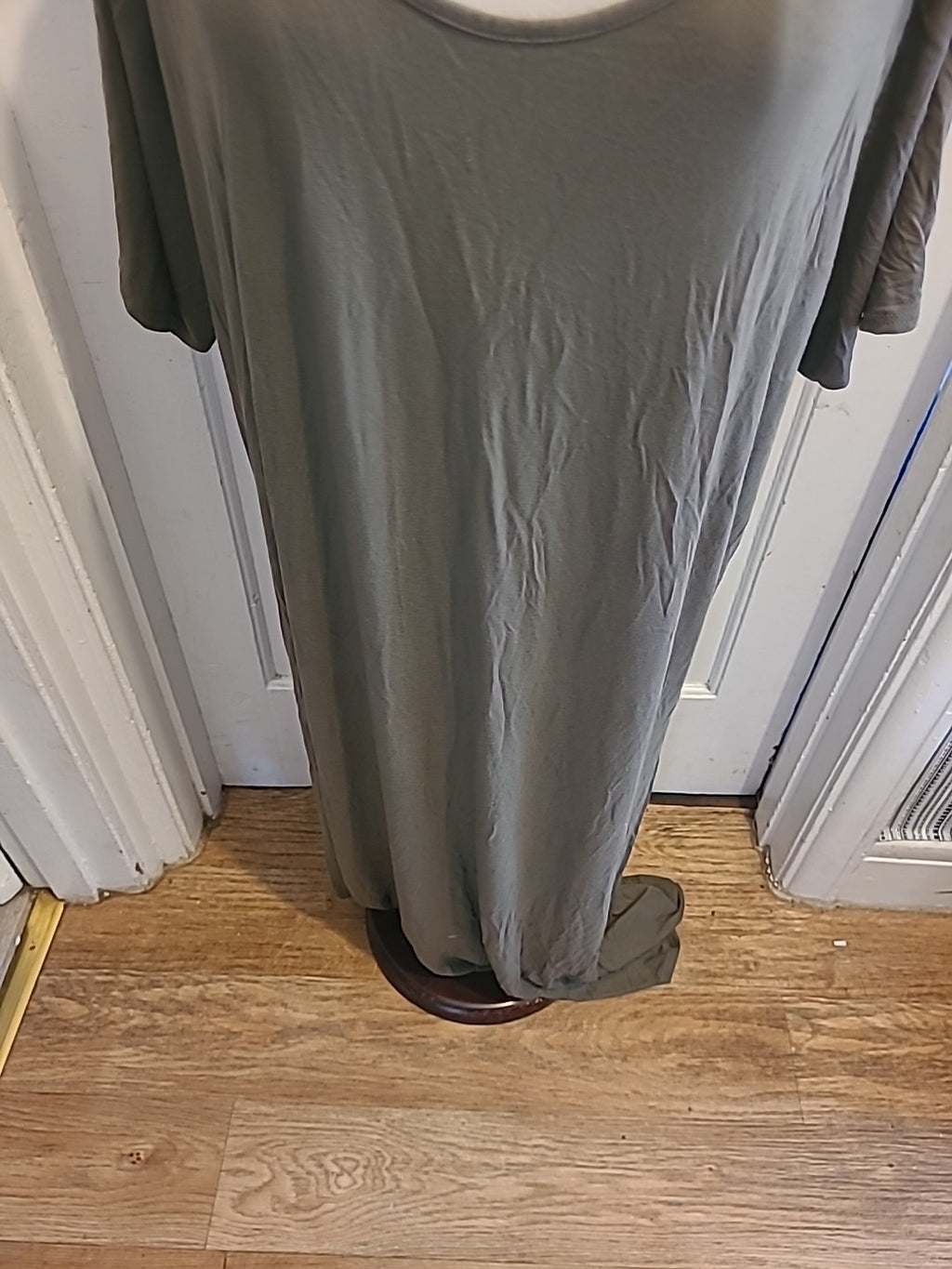 Ladies Label Be Size 32 Khaki Short Sleeved Long Length Dress
