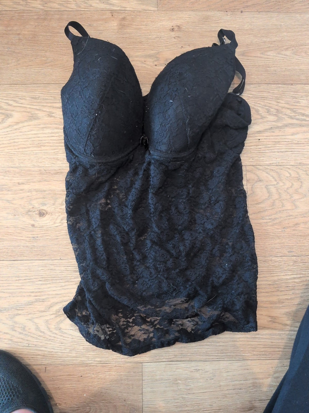Ladies New Look 34DD Black Slight Padded Wired Bra And Lace Detail