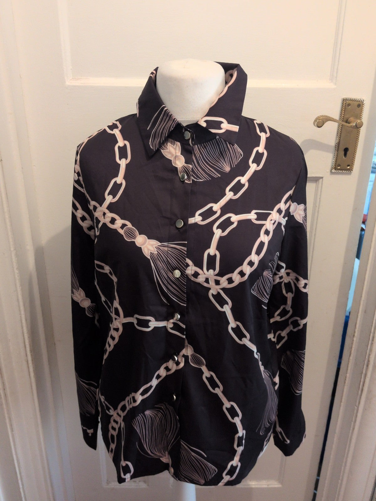 Ladies Size Medium Black Chain Pattern Long Sleeve Blouse
