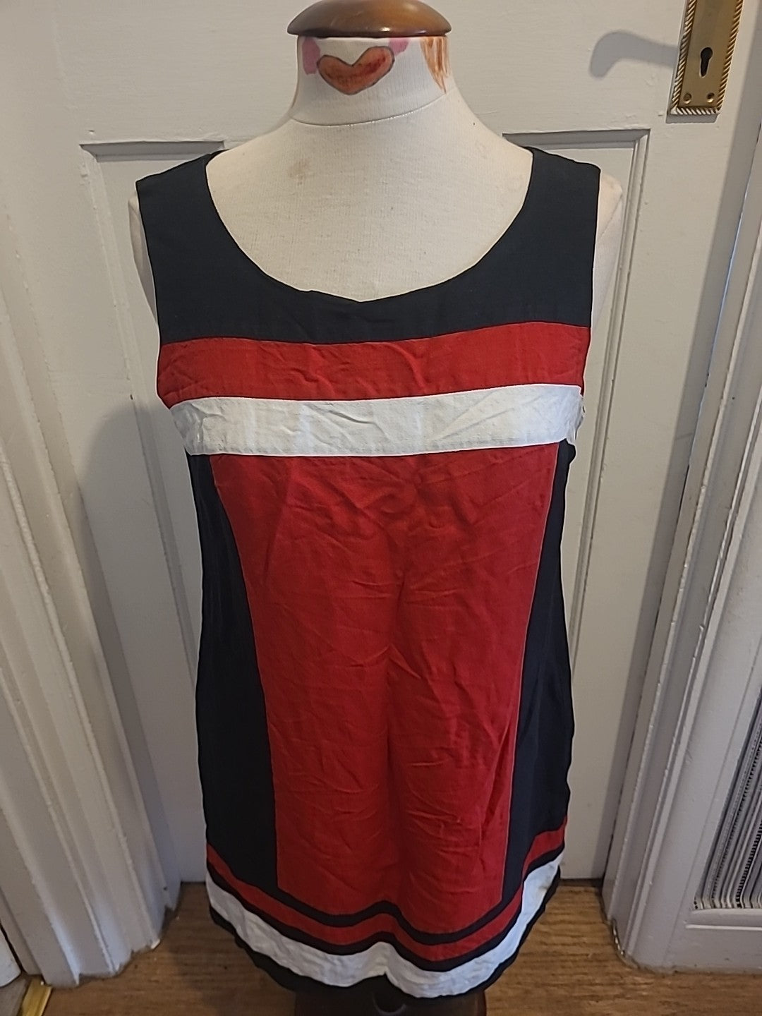 Ladies Debenhams Size 14 Black White Red Sleeveless Dress