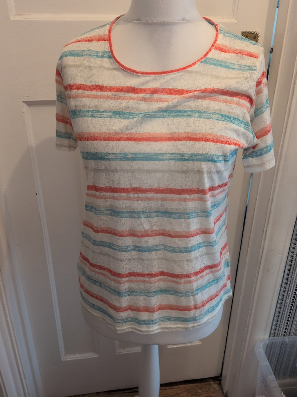 Isle Essentials 14-16 Blue Red And White Short Sleeve Lightweight T-shirt