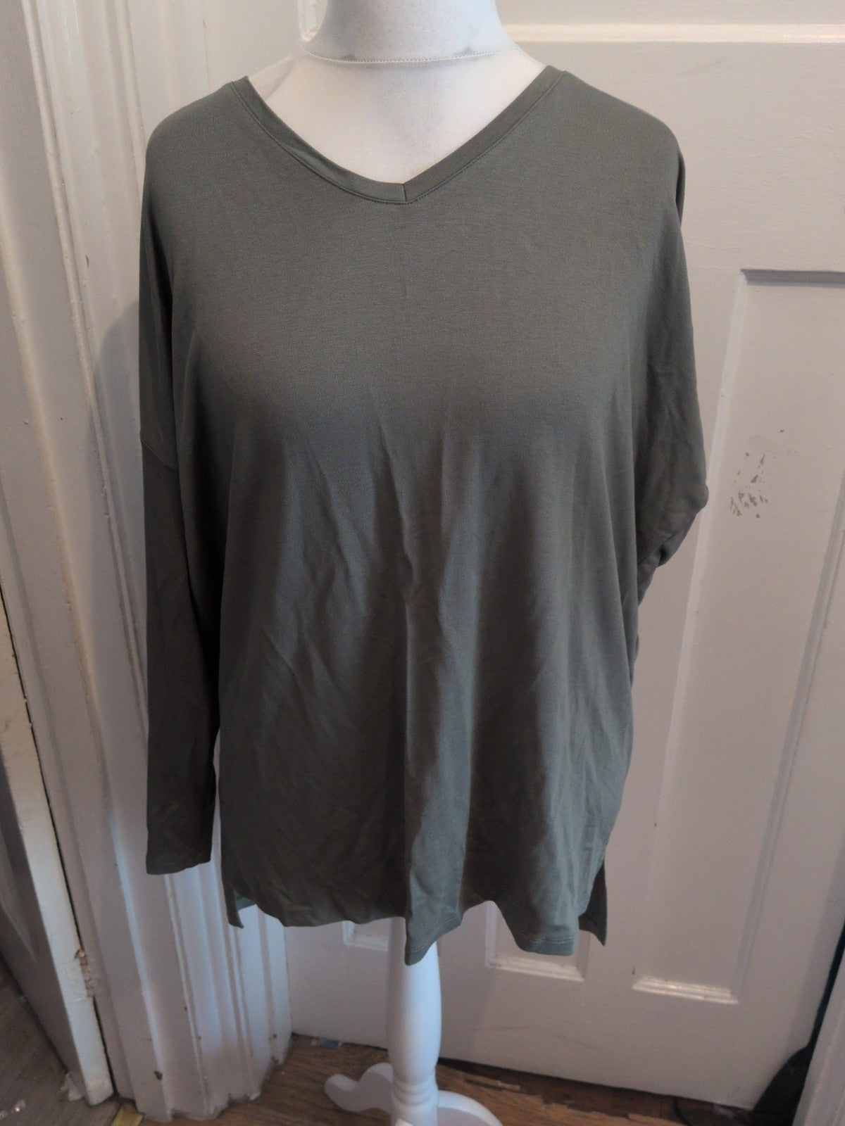 Friends 12 Green Long Sleeve Oversized Top