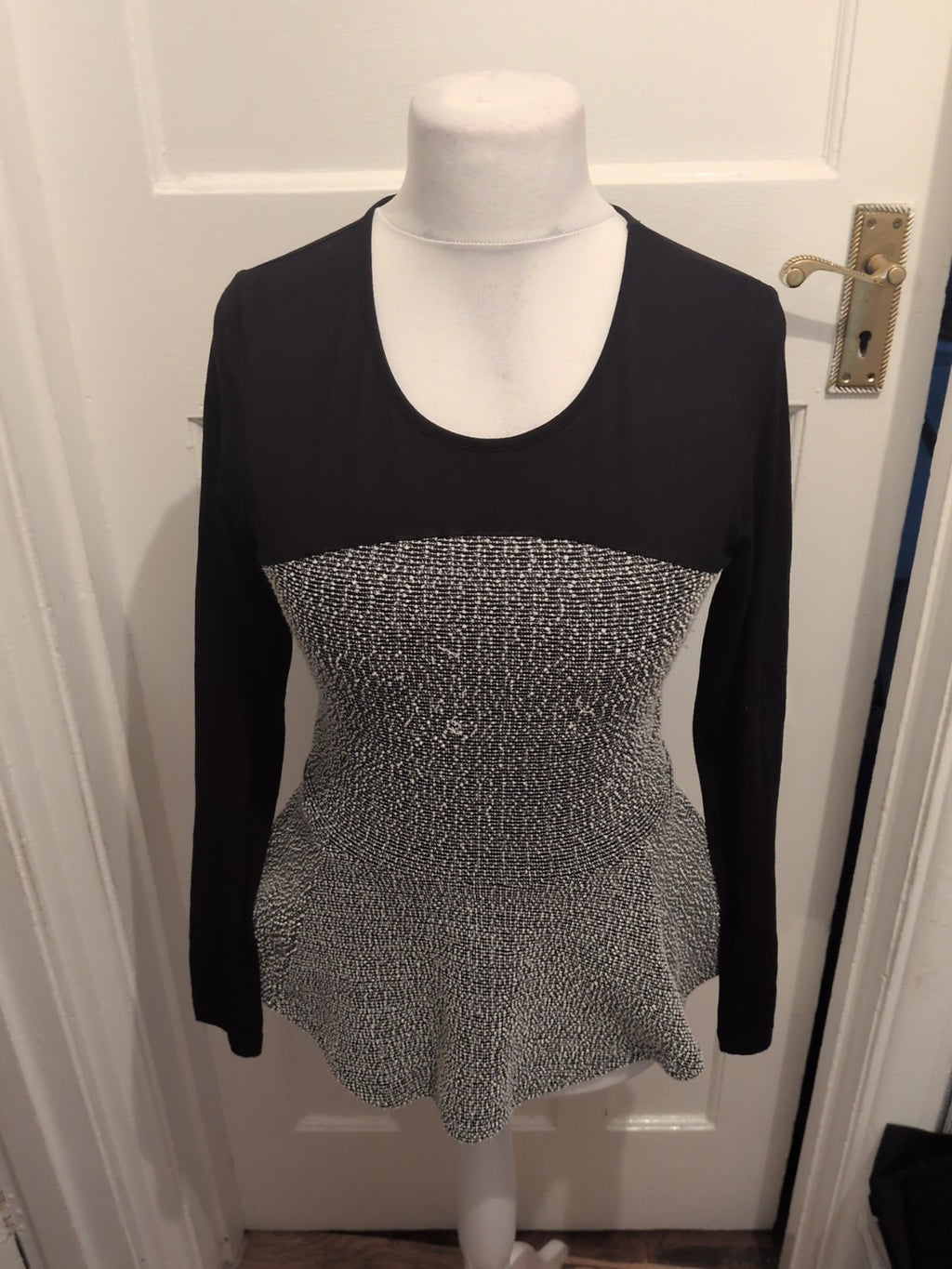 Ladies River Island Size 14 Black And Grey Long Sleeved Blouse