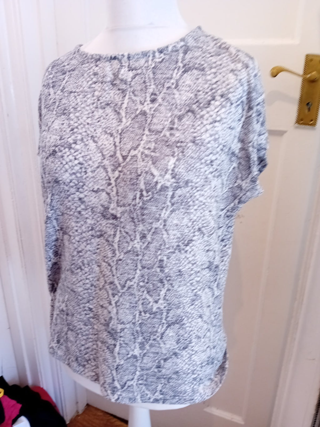 Tu 12 Navy Grey And White Short Sleeve Blouse