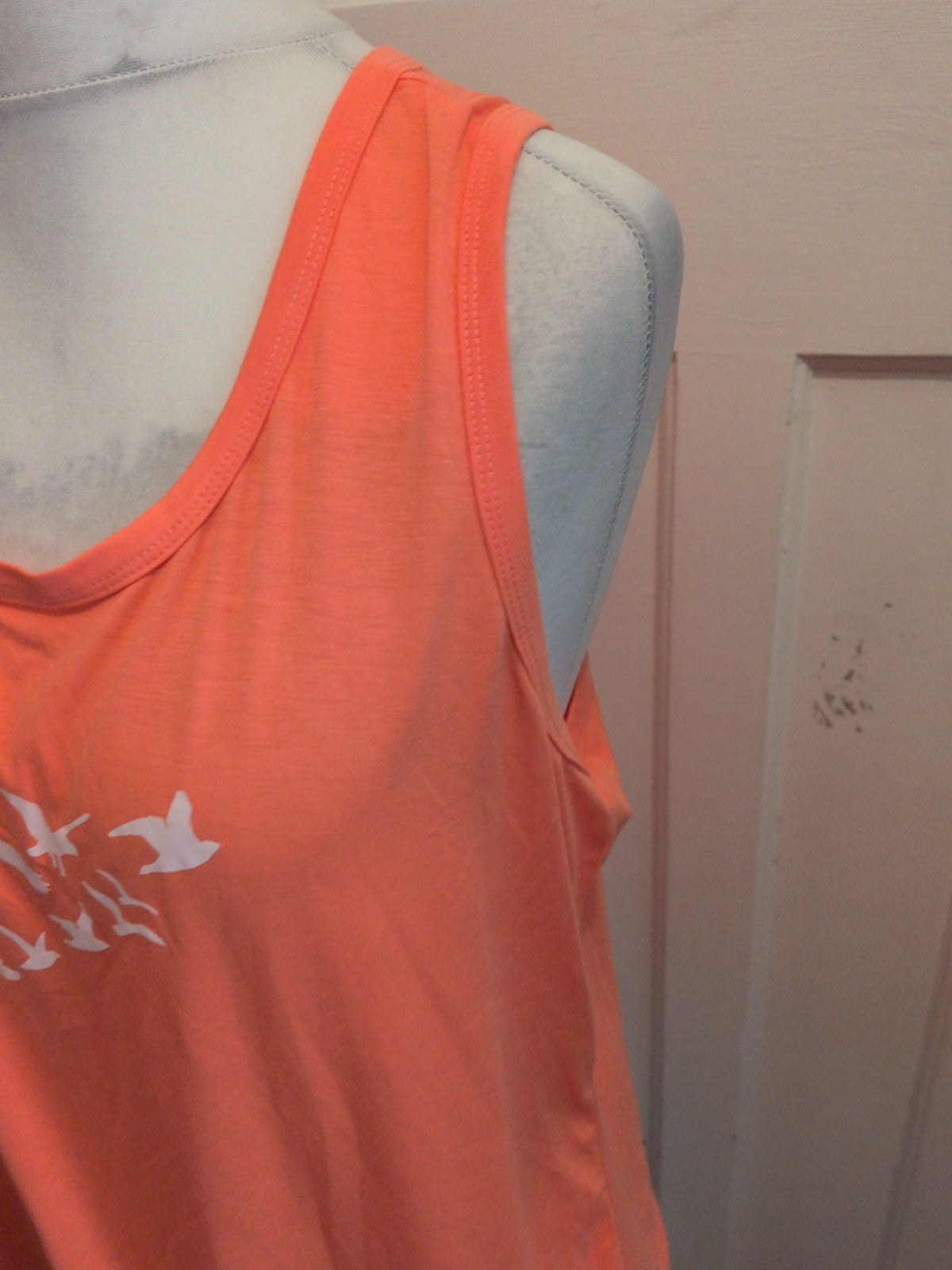 2XL Peach Coral Feather Pattern Sleeveless T-shirt