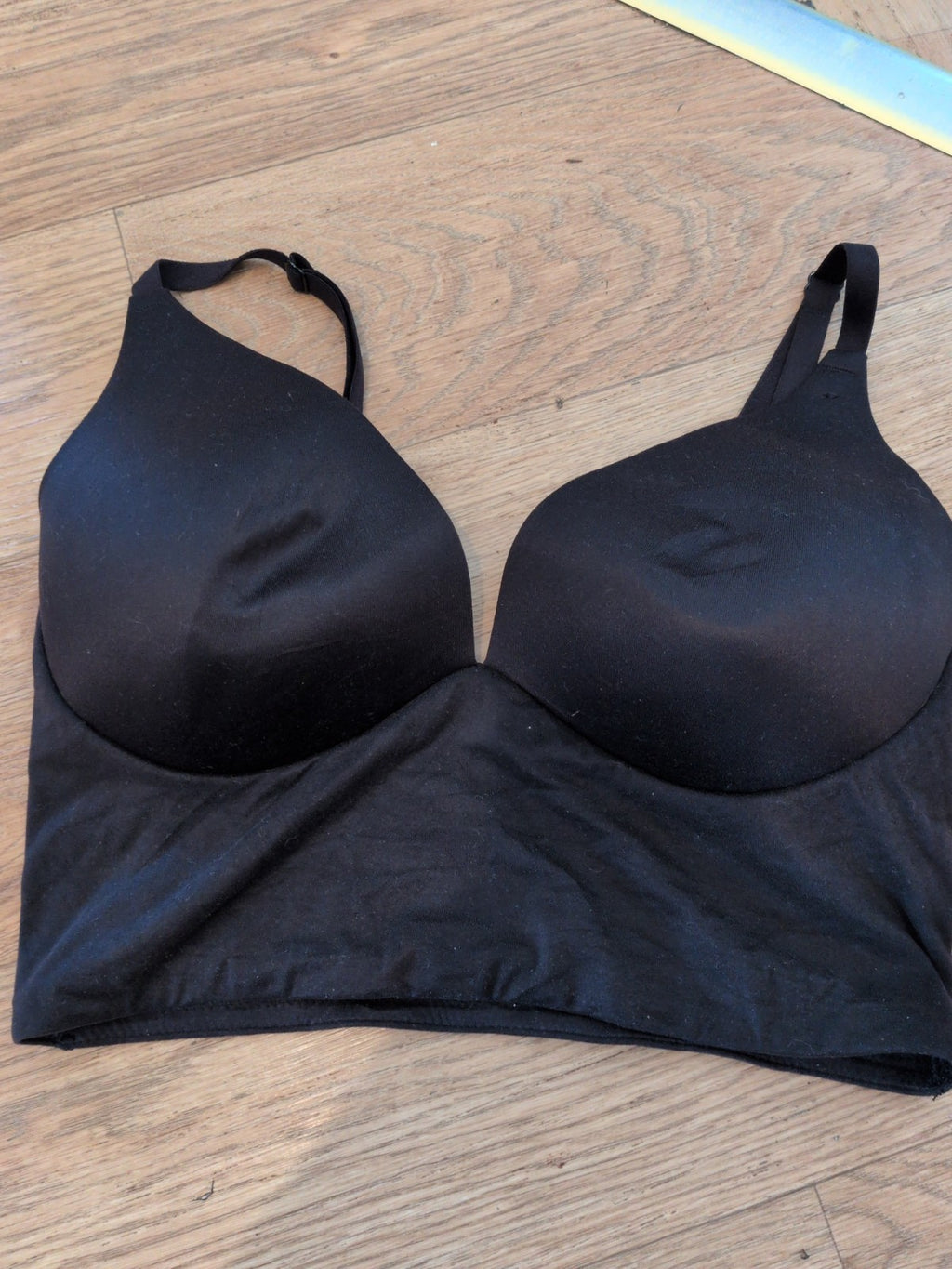 34D Black Padded No Wires Bra With Lower Material