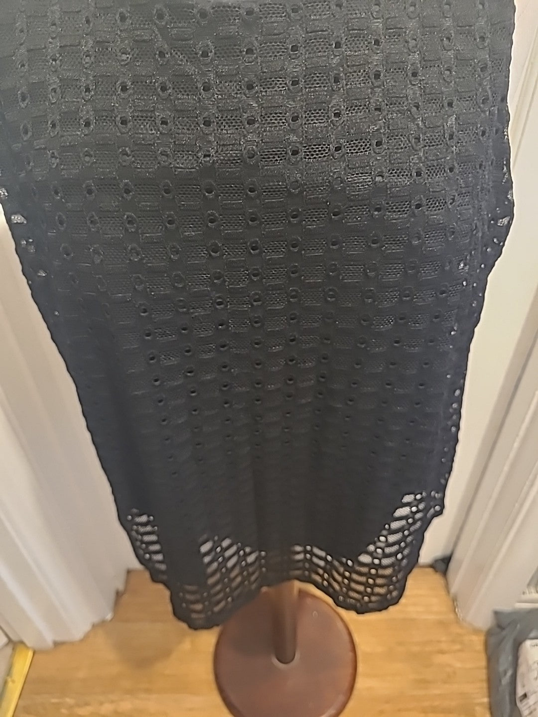 Ladies Papaya Size 16 Black Lined Sleeveless Blouse