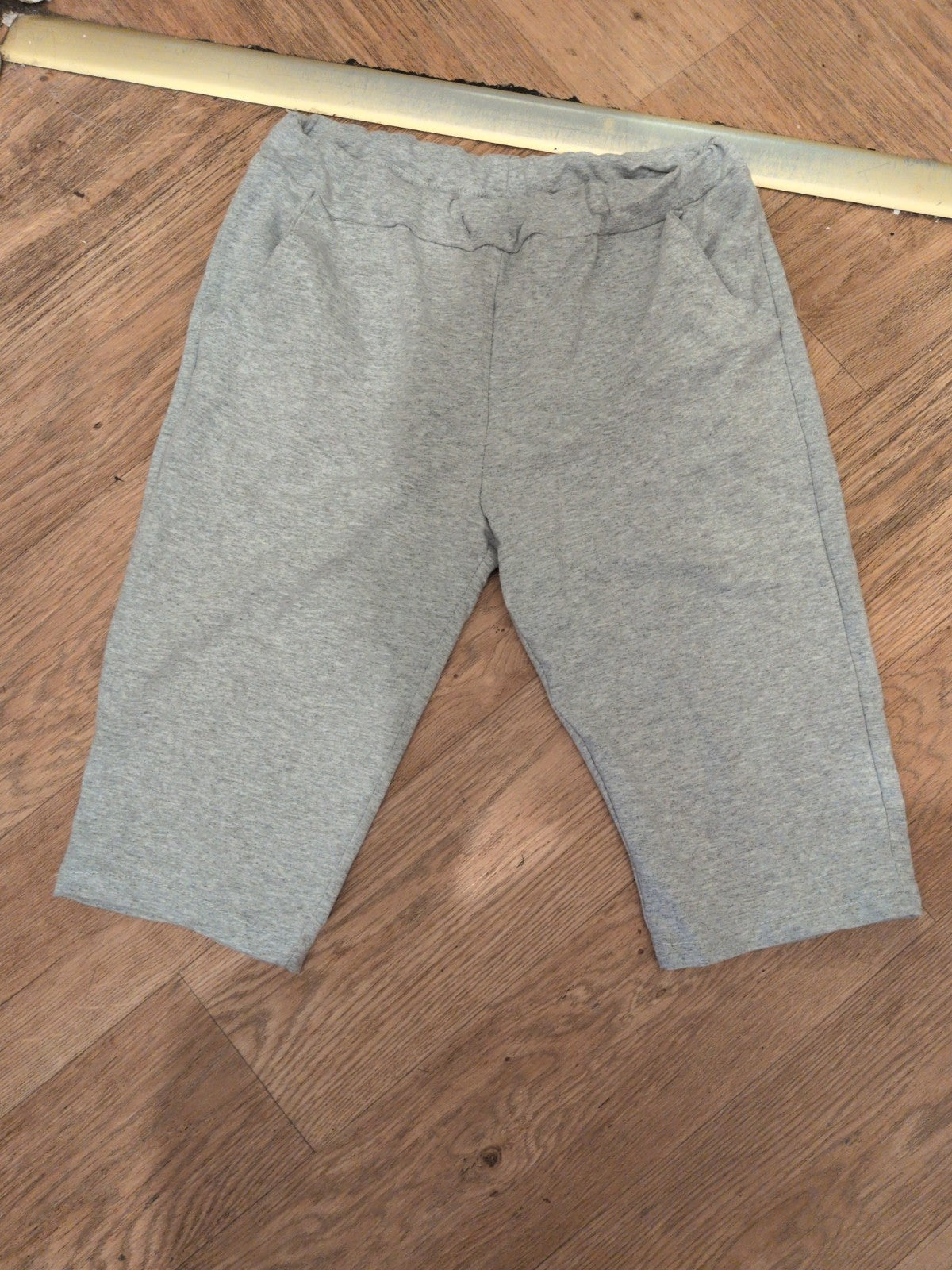 Small Grey Cropped Leggings