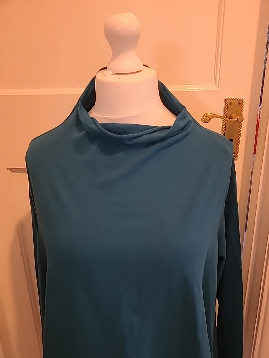 Ladies Size Large Teal Long Sleeved Dress