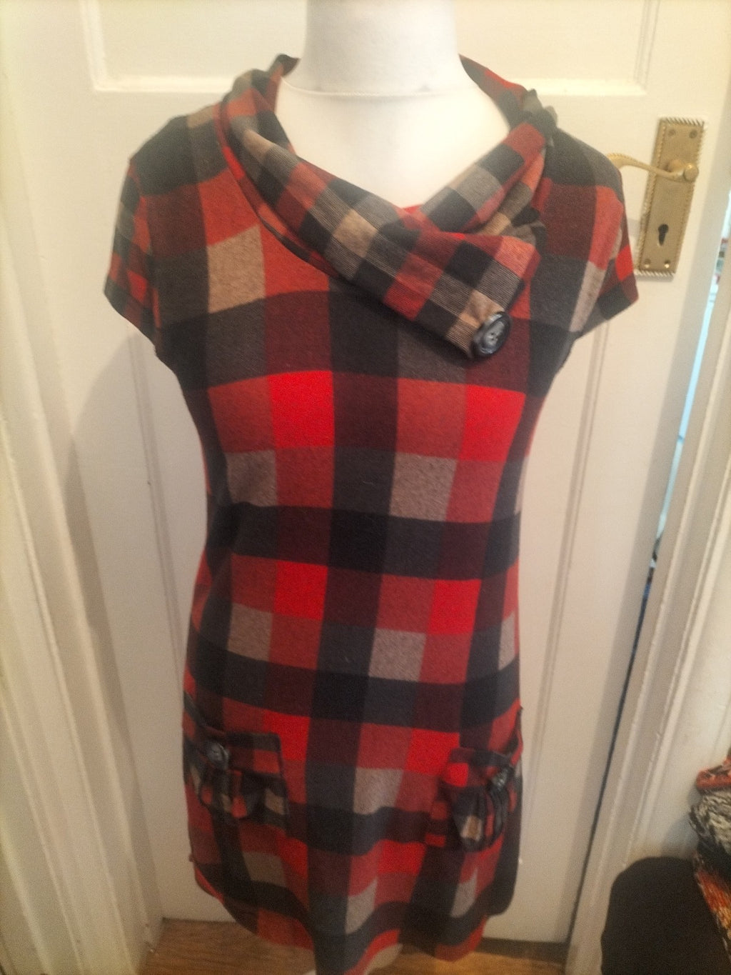 Ladies Izabel London Size 12 Red Check Short Sleeved Dress