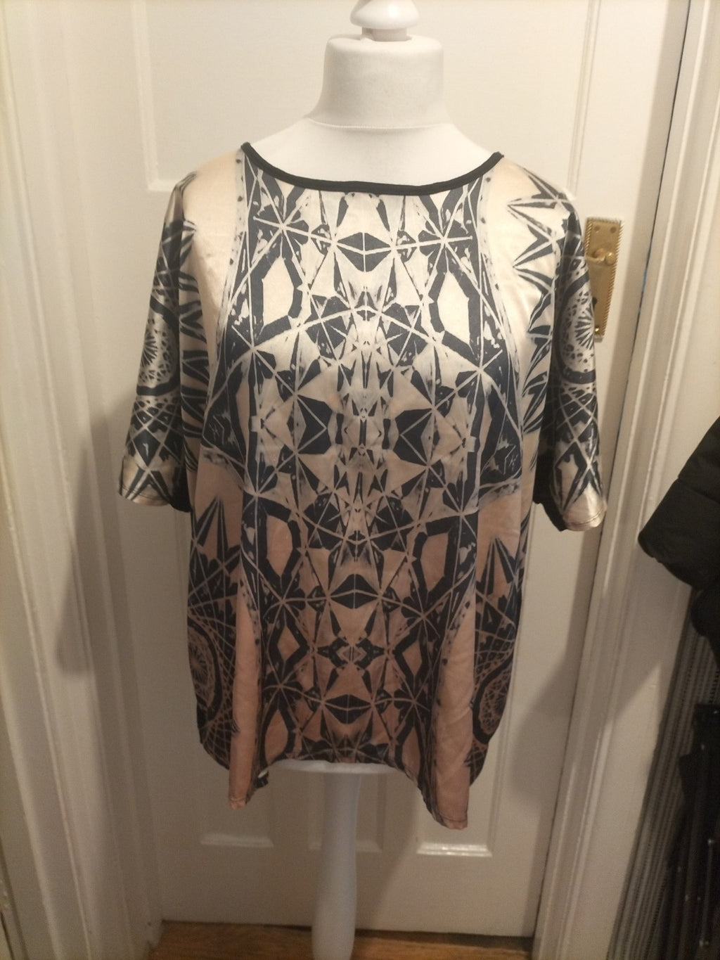 Ladies Peacocks Everyday Style Size 14 Multicoloured Short Sleeved Blouse