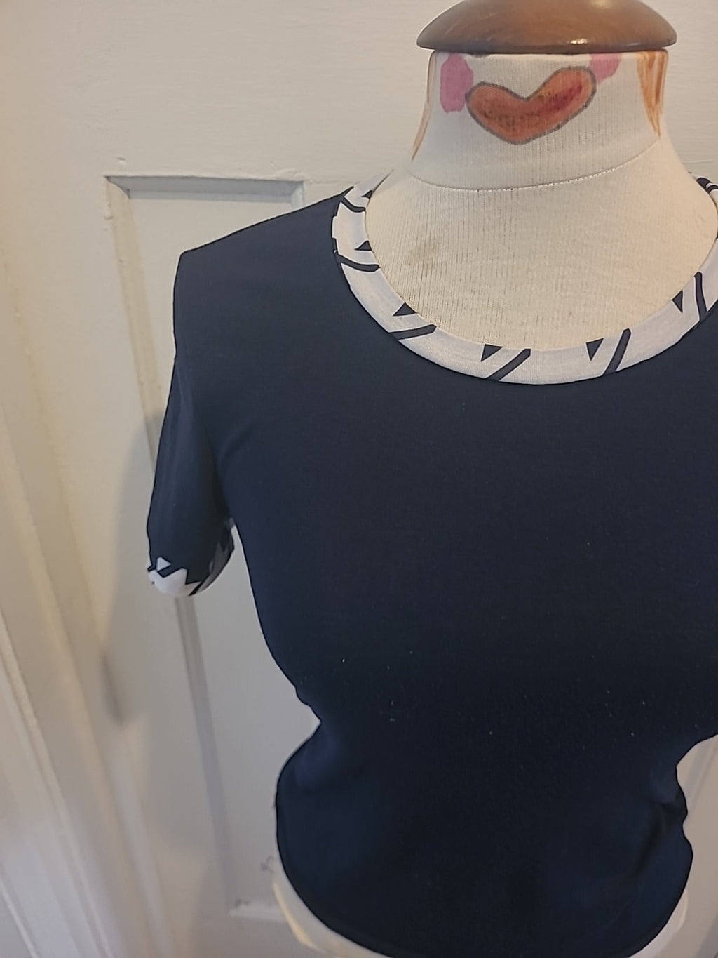 Ladies Size Small Navy With White Short Sleeved Tshirt