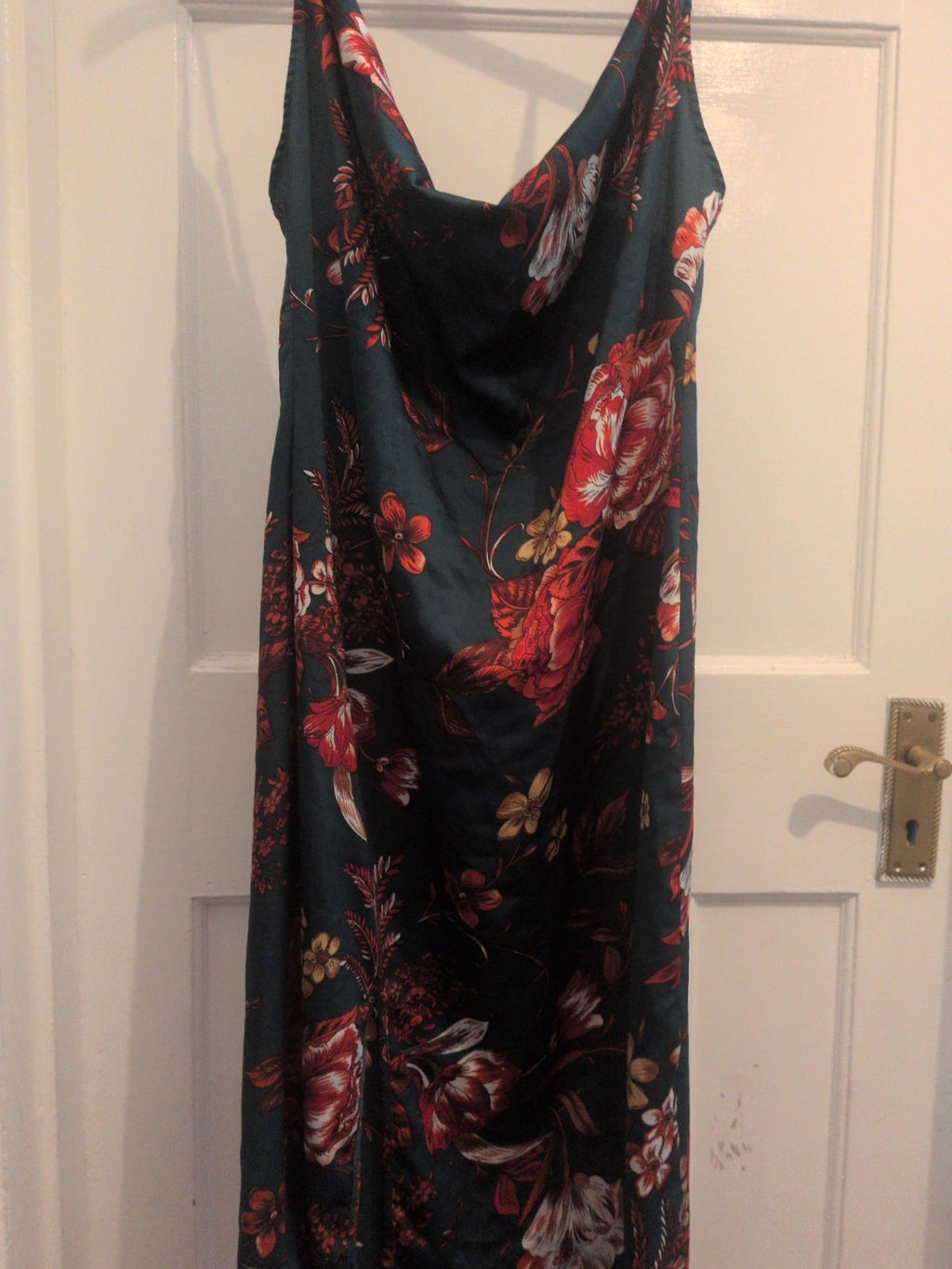 Prettylittlething 12 Green Red Floral Split Hem Sleeveless Dress