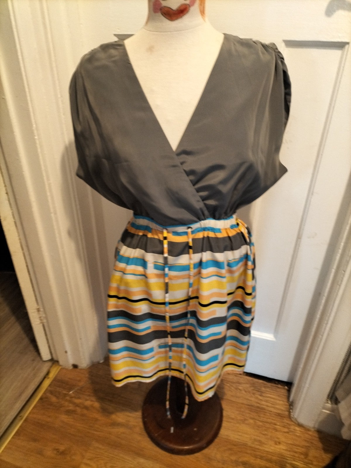 Ladies Size Large Grey With Multi Striped Short Sleeved Dress