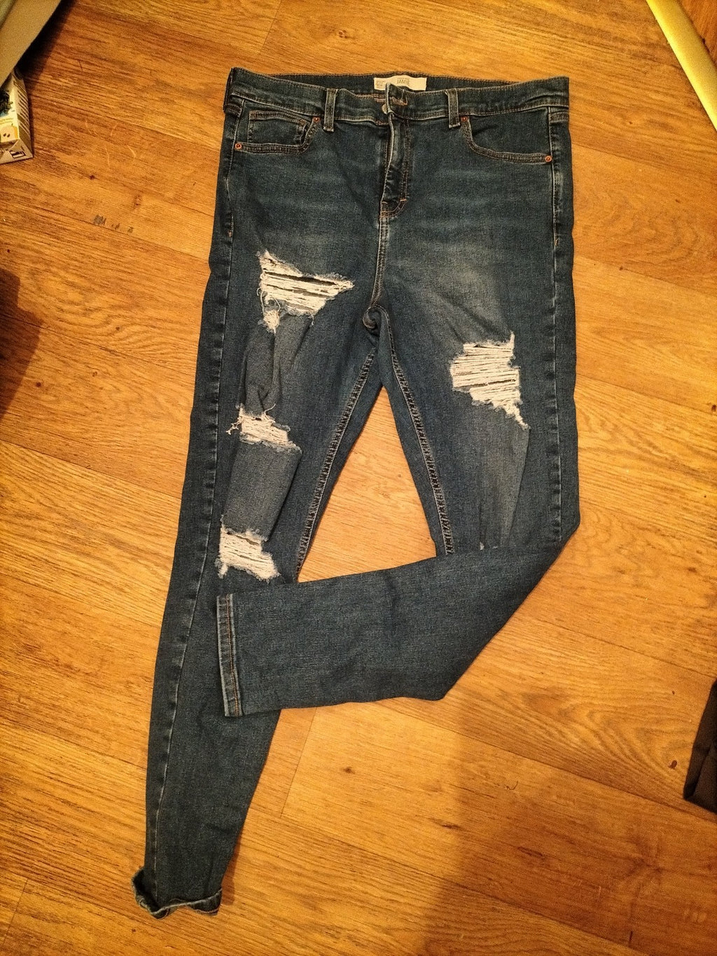 Ladies Topshop Size 34/32 "Jamie" Jeans