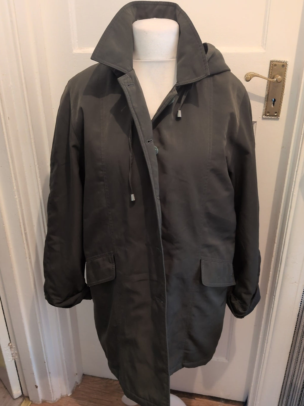 Holmewood 14 Green Lined Long Sleeve Coat