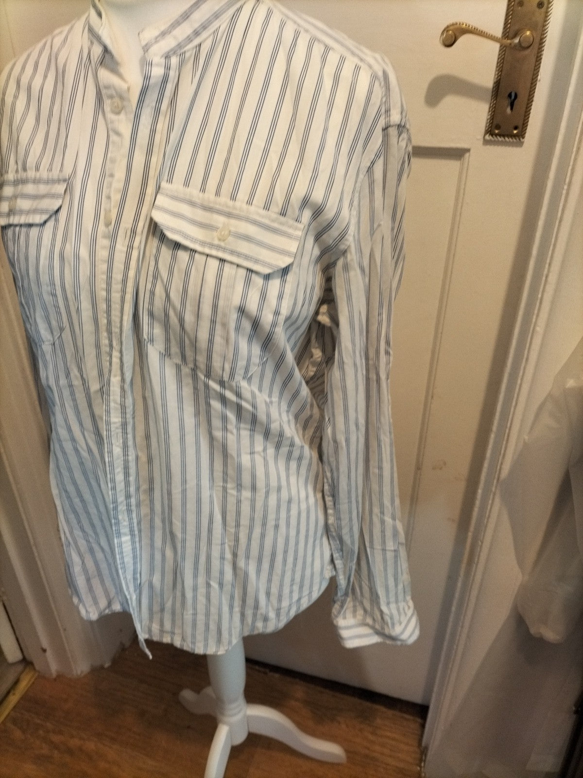 Mens Zara Size Large Classic Blue And White Striped Shirt