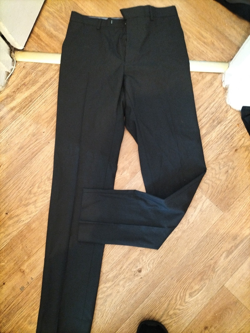 Limited Edition Super Slim Fit 32/33 Black Trousers
