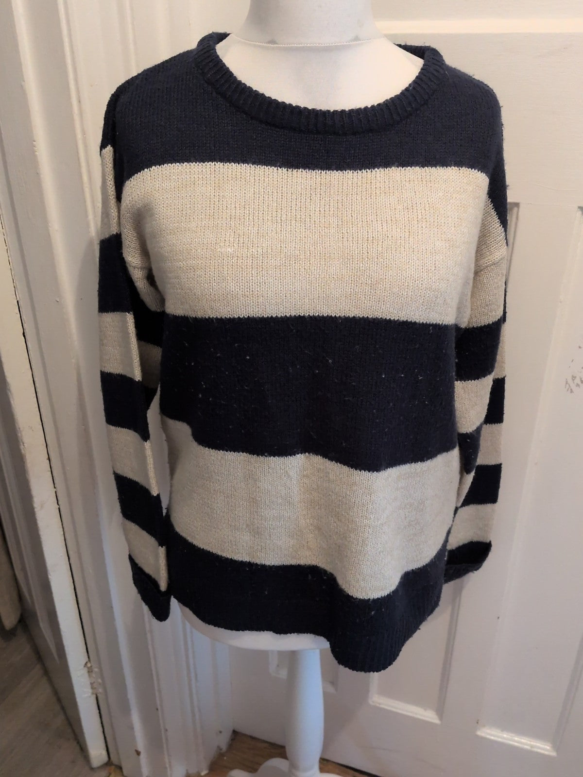 Primark 14 Navy And Winter White Long Sleeve Jumper