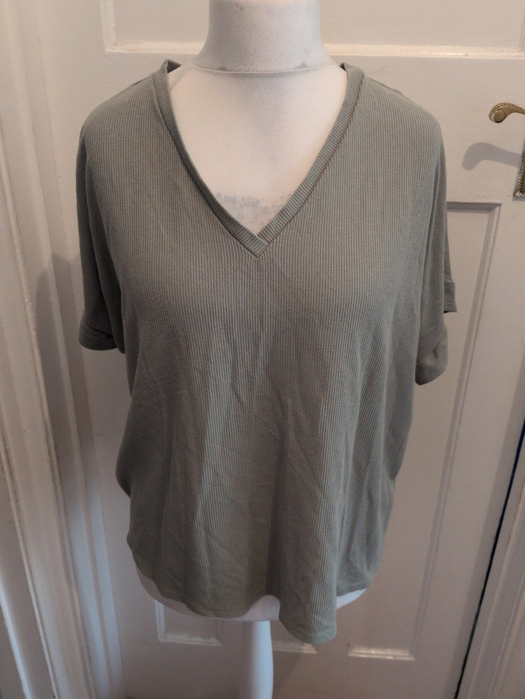 Papaya 20 Light Green Short Sleeve V Neck T-shirt