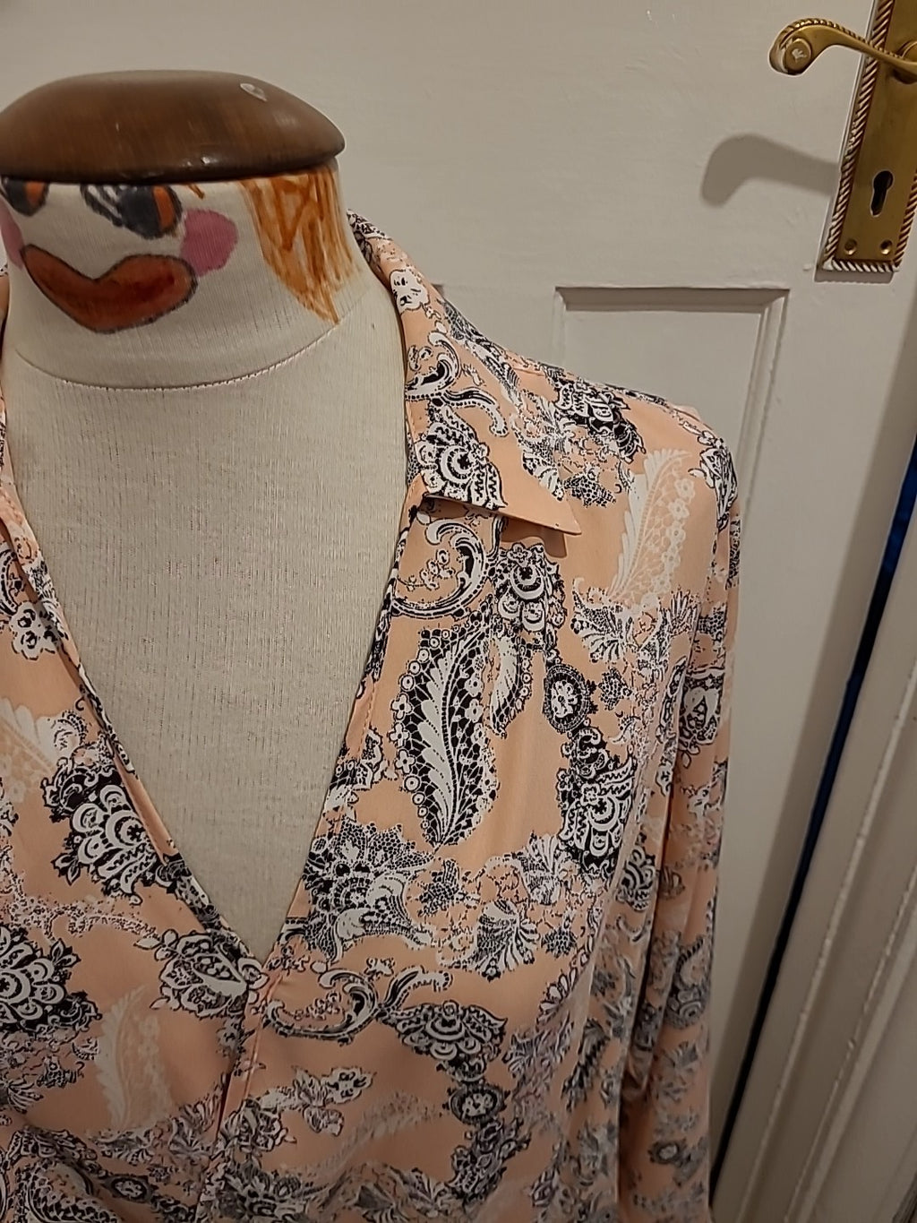 Ladies Size Large Pink Aztec Style Long Sleeved Blouse