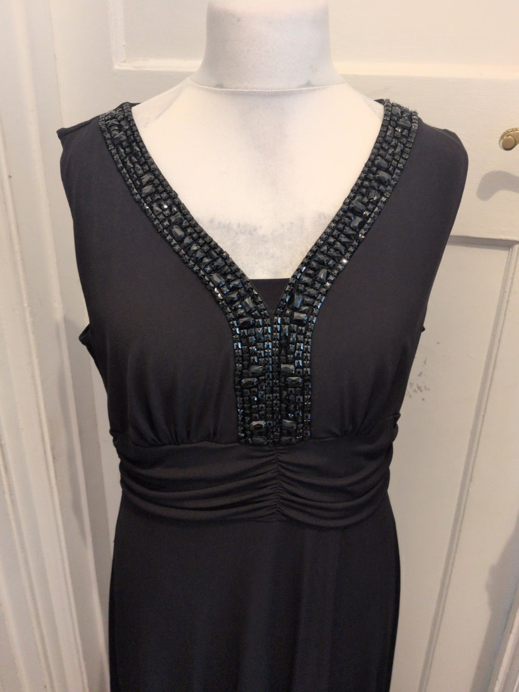 Precis 16 Black V Neck With Detail Sleeveless Long Length Dress