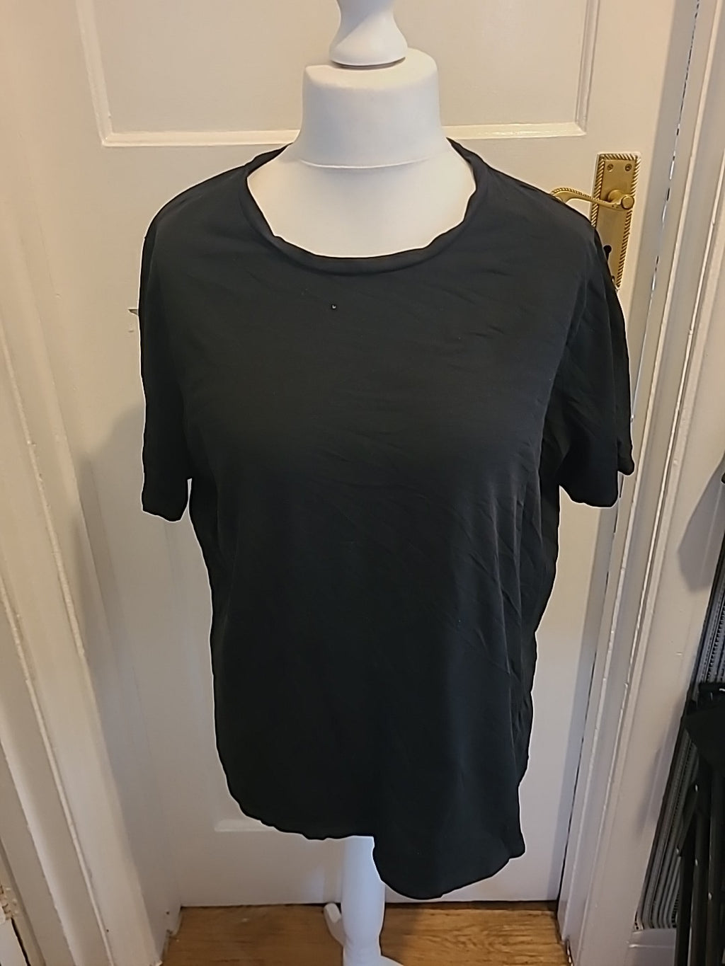 Ladies Size 20 Black Short Sleeved Crew Neck Tshirt Tee