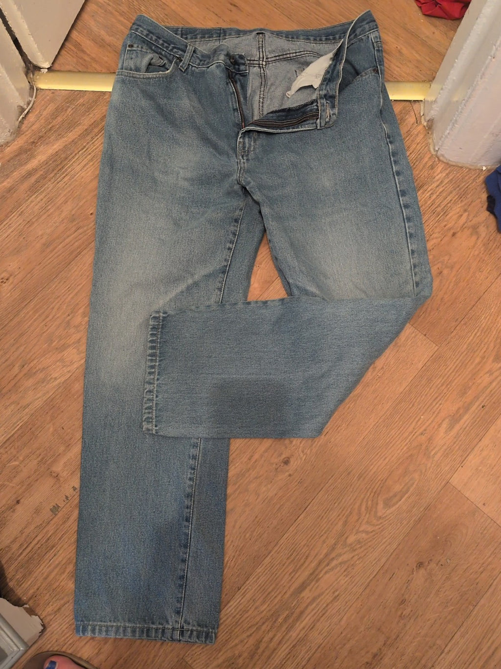 Blue Circle 38R Denim Straight Jeans