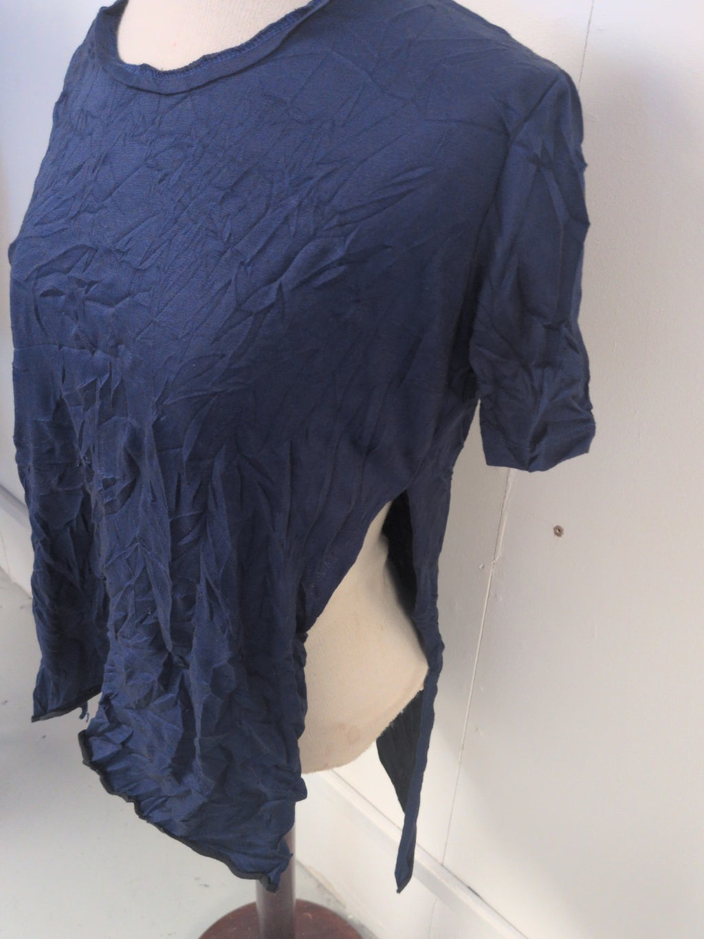 Ladies Cheap Monday Size XS Dark Blue Split Sides Short Sleeve T-shirt