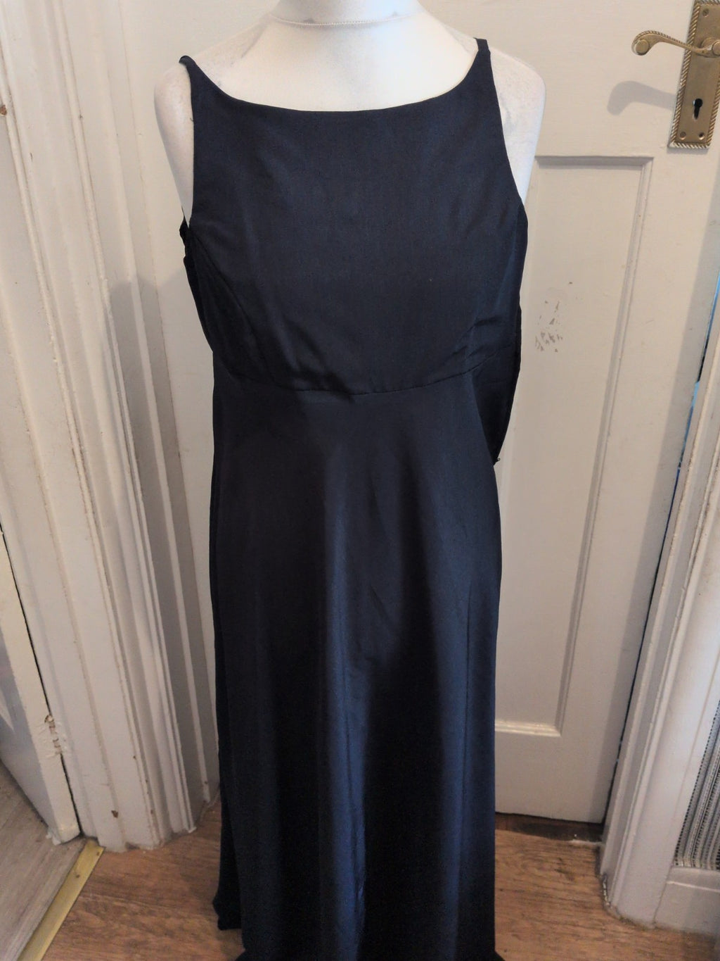 Ladies Size 2XL Navy Long Length Sleeveless Dress