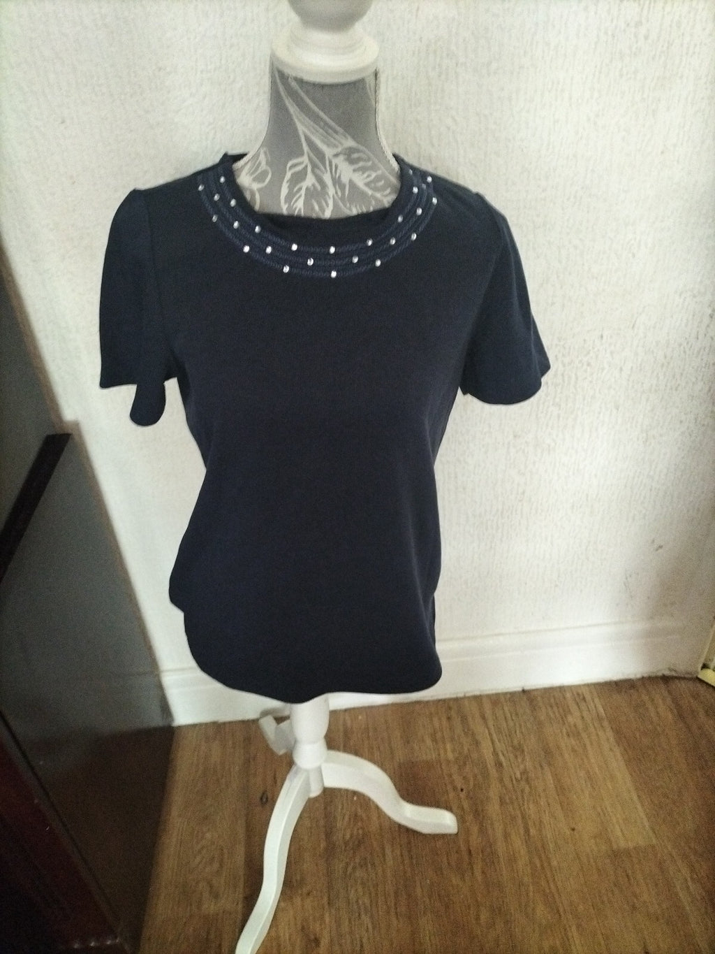Ladies Bm Casuals Size Small Navy Short Sleeved Blouse