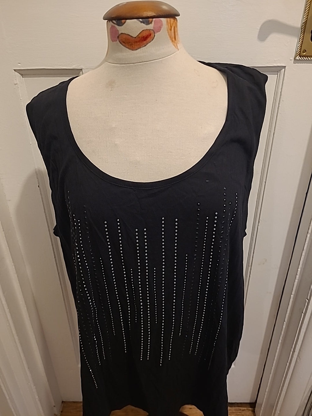 Ladies BPC Collection Bonprix Size 3XL Black Sleeveless Top Diamonte