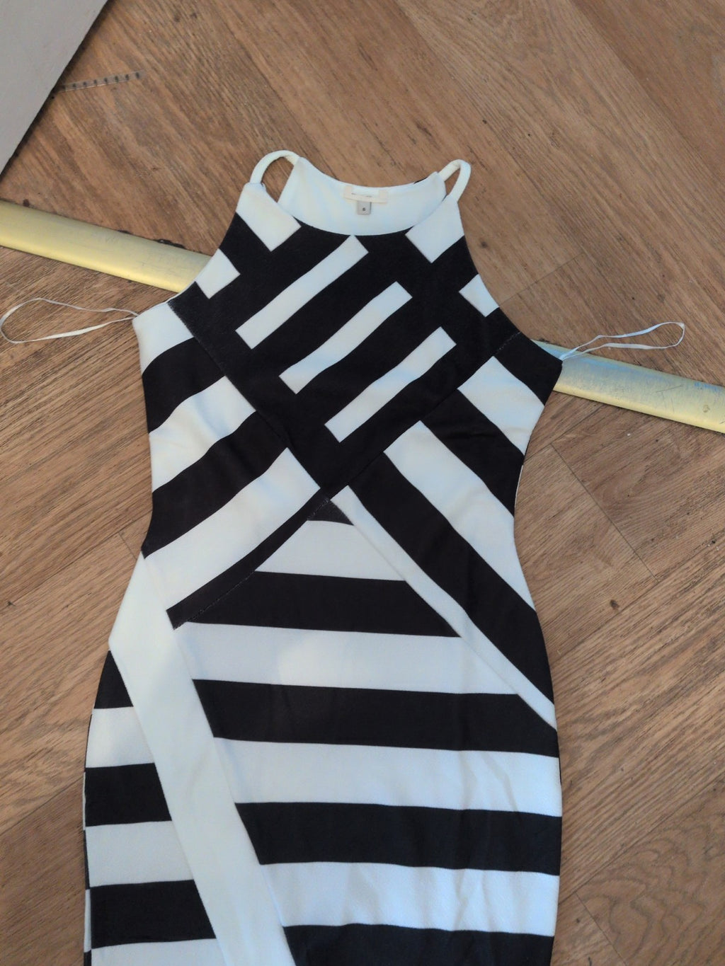 Ladies Size 6 Black And White Sleeveless Dress