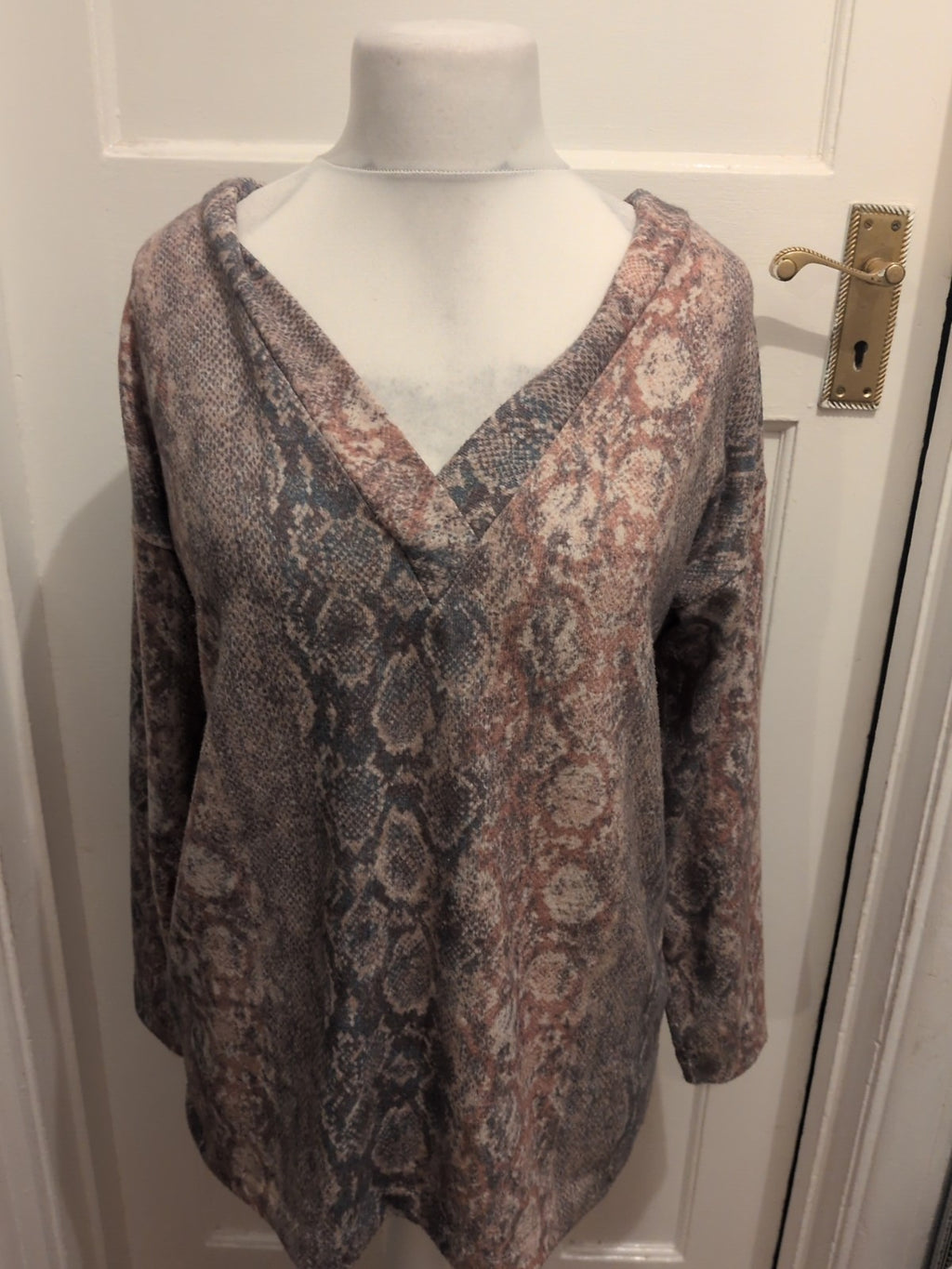 Next 16 Brown/Beige V Neck Jumper Pullover