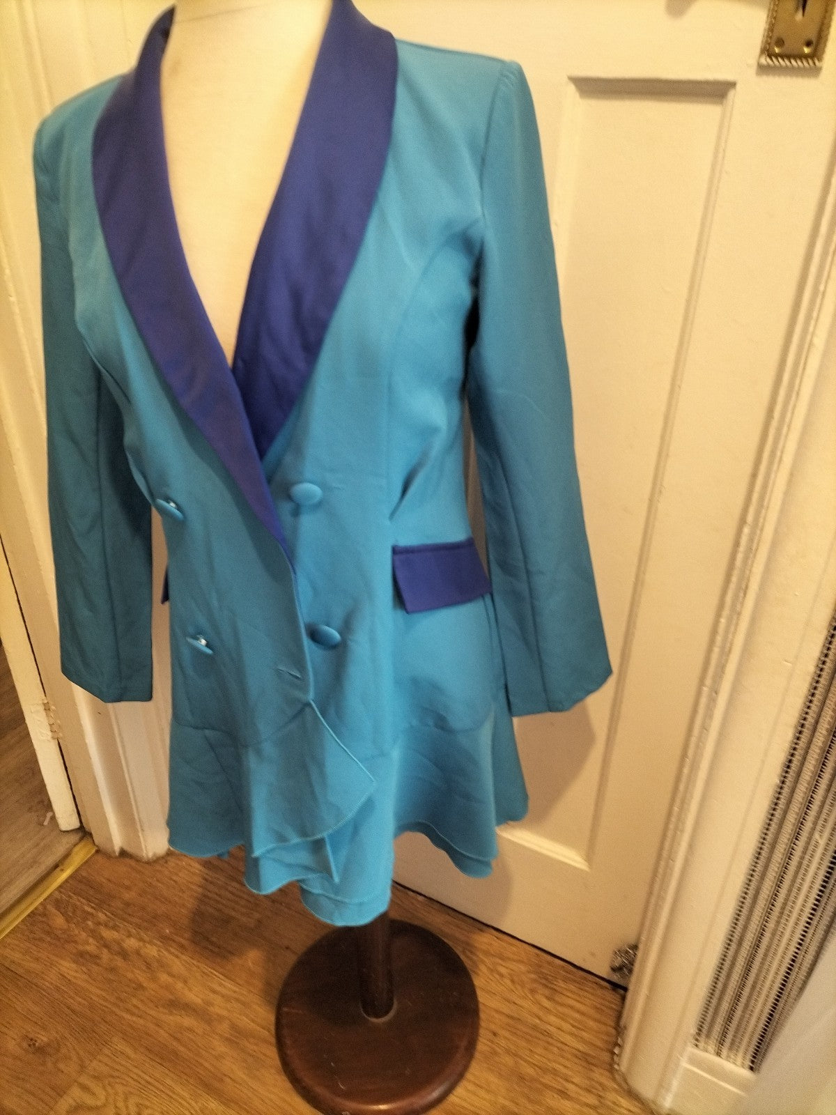 Ladies Glamaker Size Small Blue Long Sleeved Lightweight Jacket/Coat
