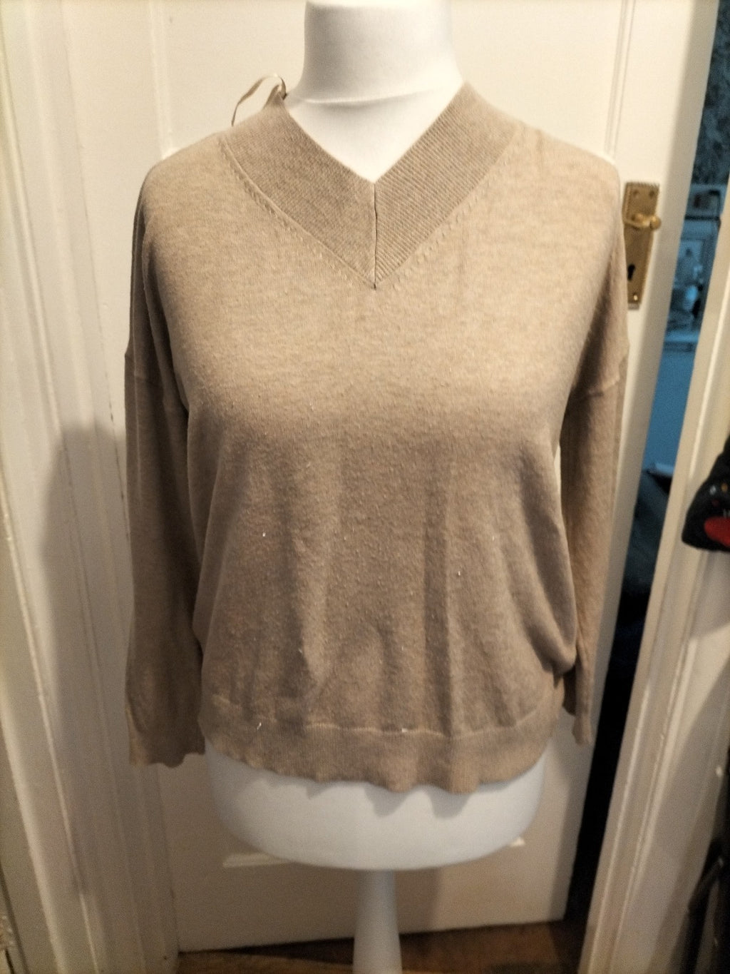 Ladies Marks And Spencer Size Medium Neutral V Neck Jumper