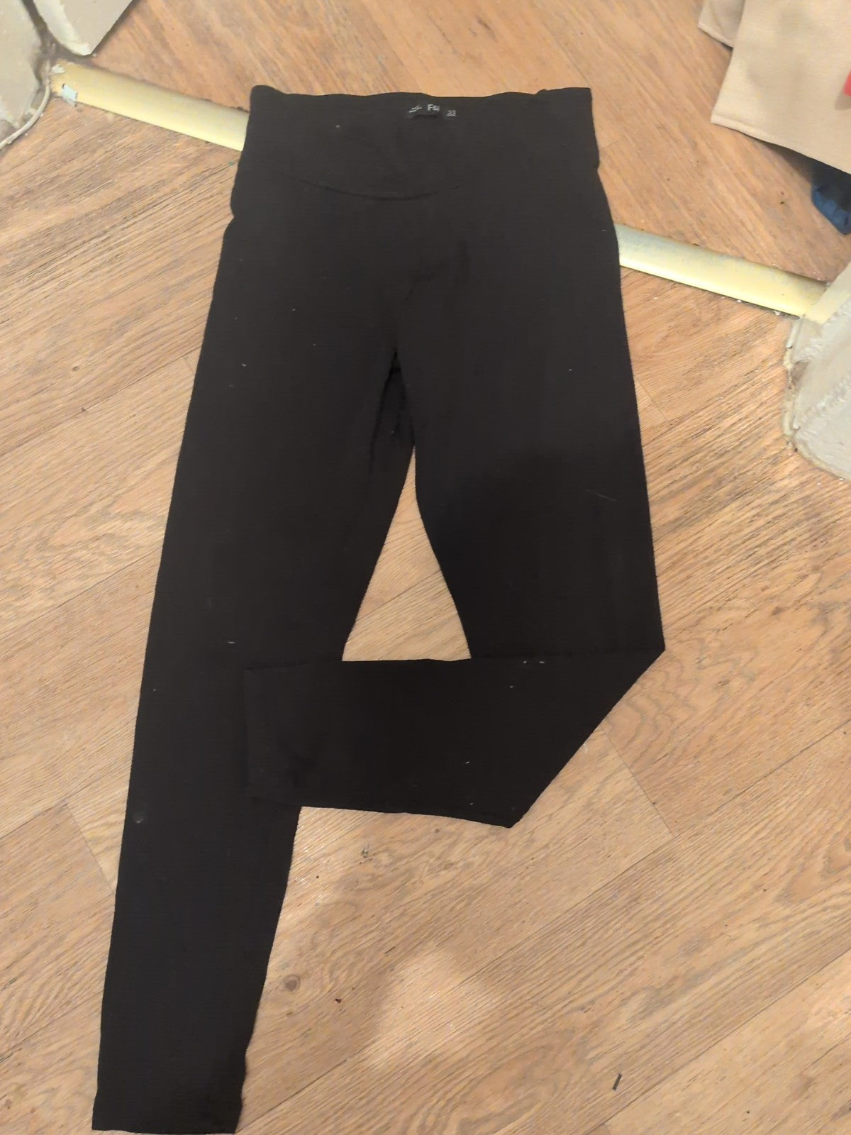 F&F 12 Black Capri Leggings