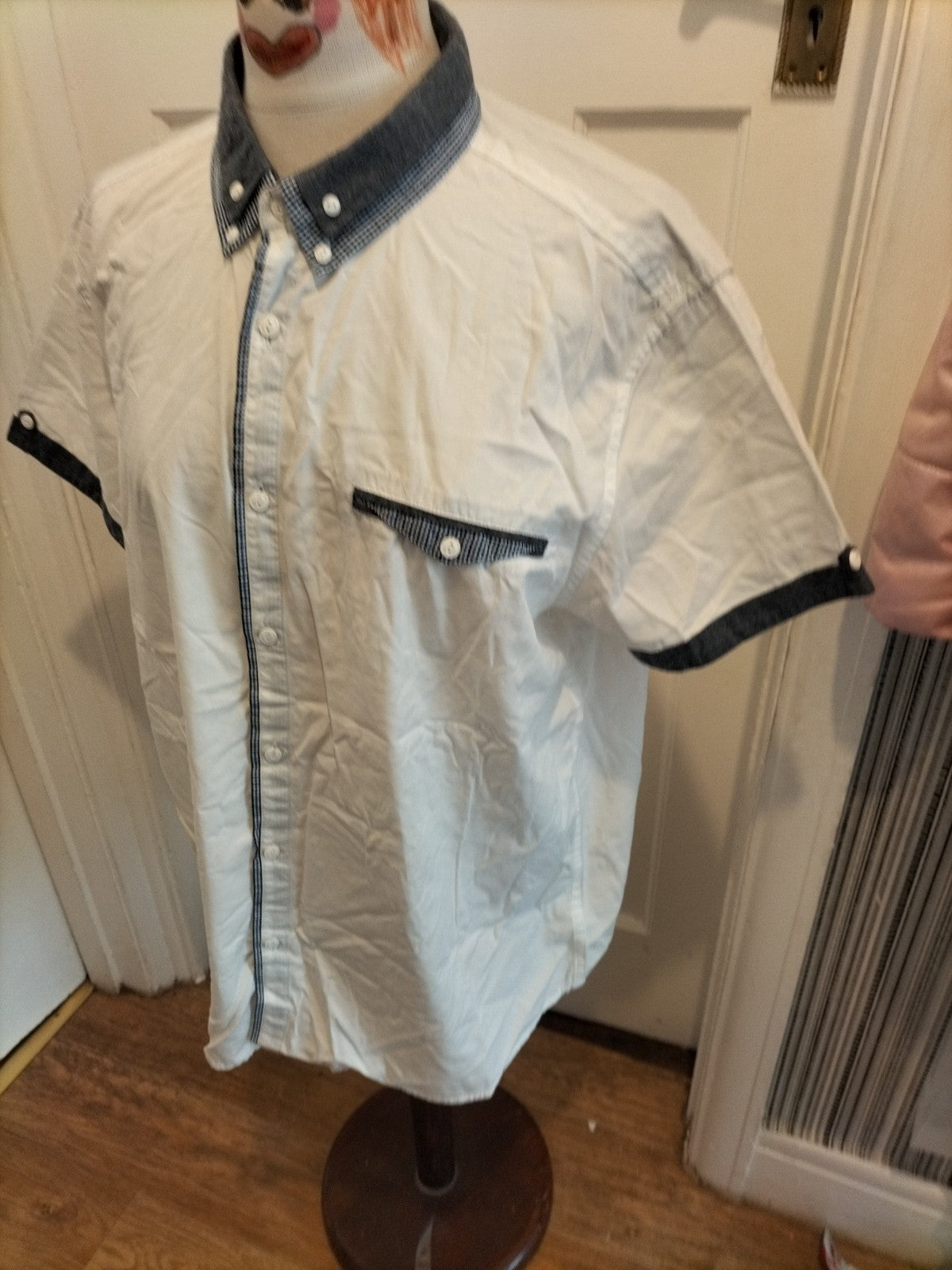 Mens Cedarwood State Size 2XL White With Grey Short Sleeved Shirt