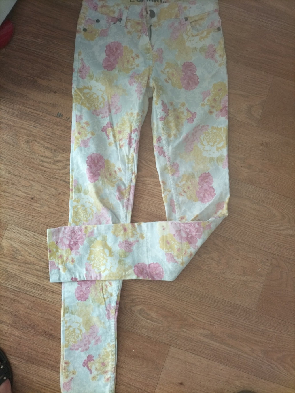 Ladies Tu Size 8L Multi Floral Skinny Jeans