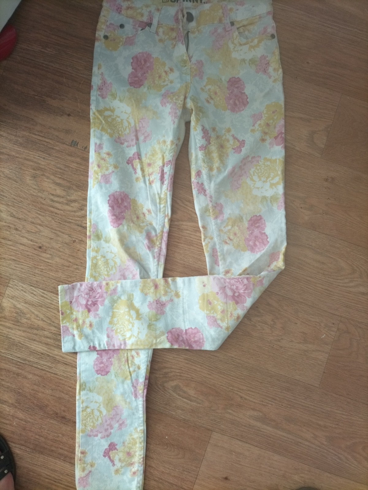 Ladies Tu Size 8L Multi Floral Skinny Jeans
