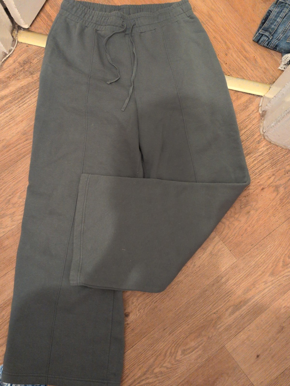 Papaya Medium Green Elasticated Straight Leg Jogger
