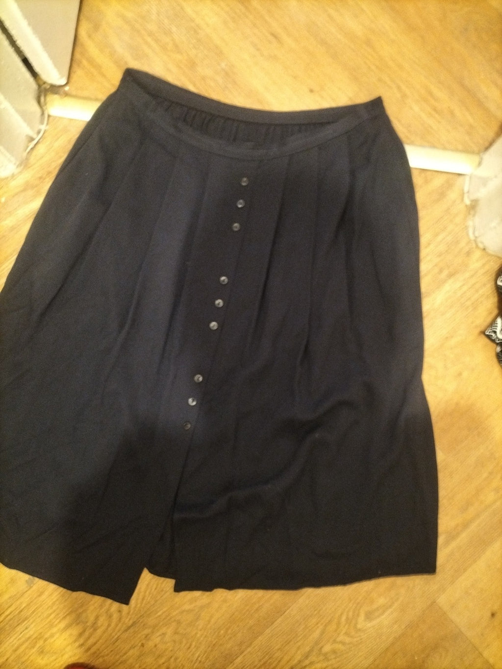 Ladies St Michael Size 20 Black Elasticated Buttoned Skirt
